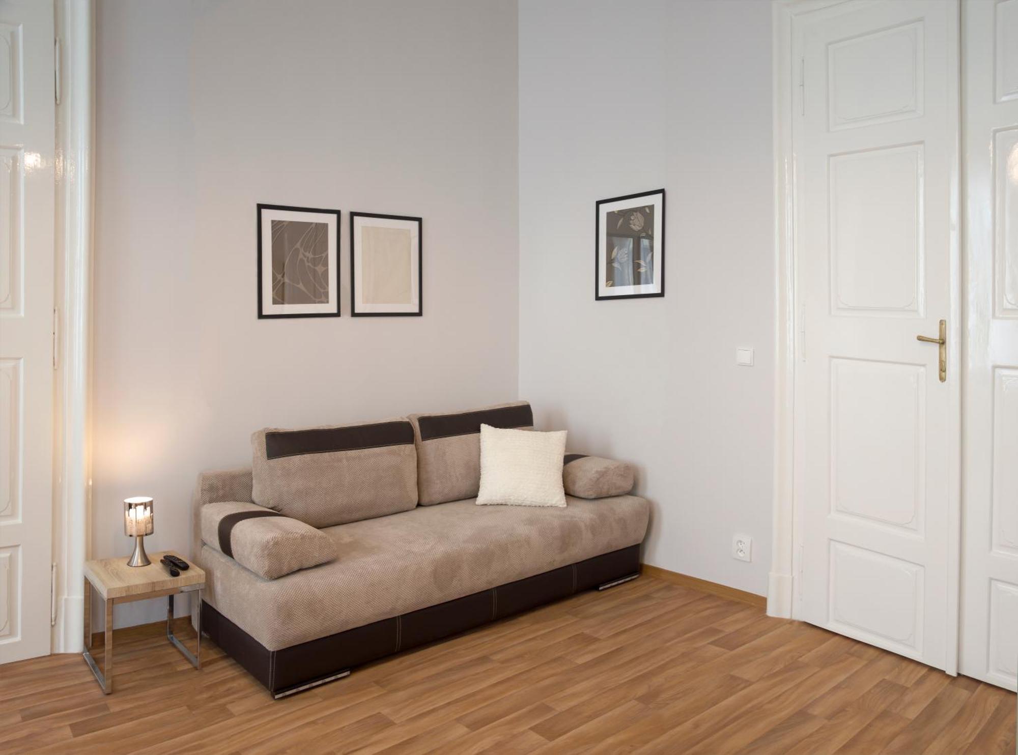 Krakovska 5 * Praha